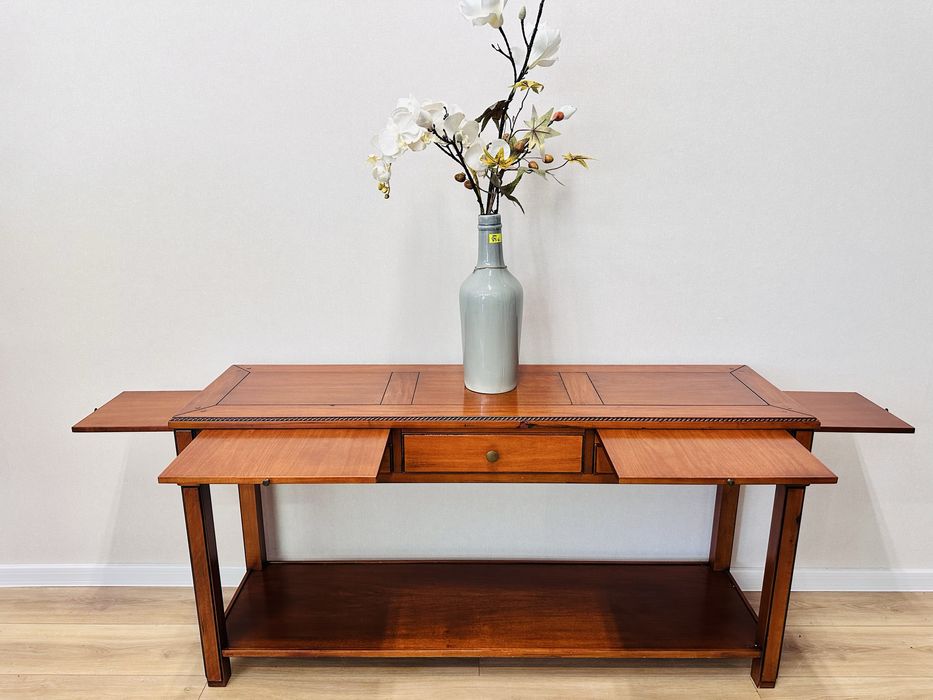 Elegancka konsola z 4 blacikami, 4 szufladami i półką :)