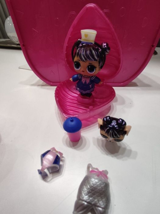 Boneca Lol rara como nova