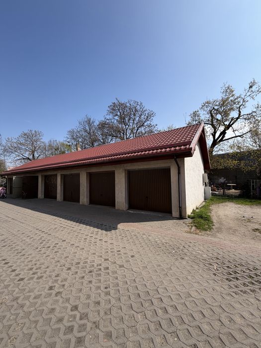 Sprzedam Garaz 18 m2 garaż Hallera 15