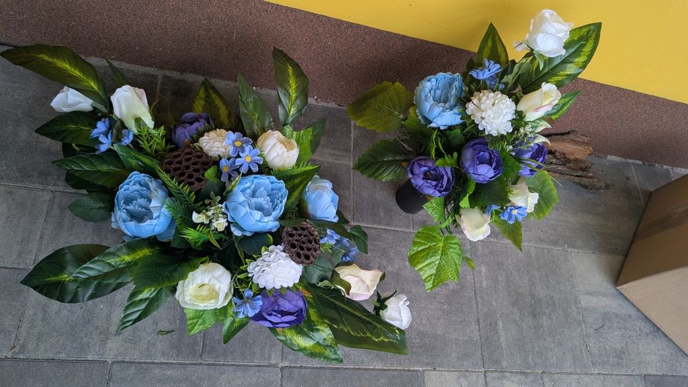 Kompozycja nagrobna stroik bukiet na grób cmentarz wiązanka