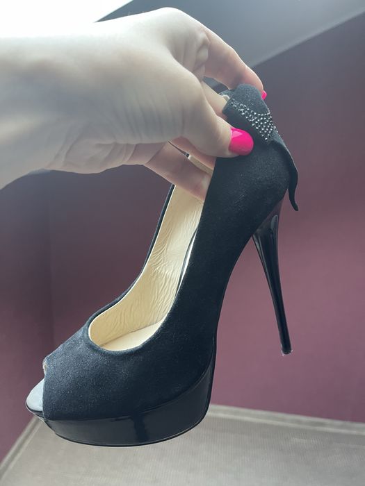 Продам туфли в гарному стані