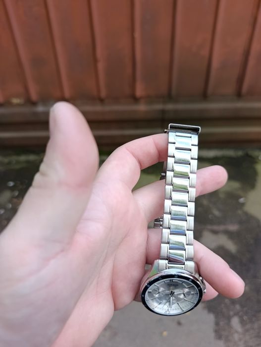 Продам Casio MTP-1374D-7A
