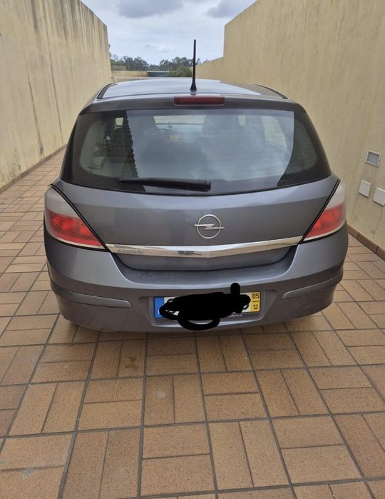 Opel Astra poucos quilómetros