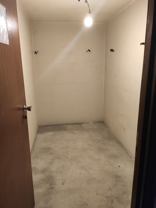 Lugar de garagem na R. de Grijó