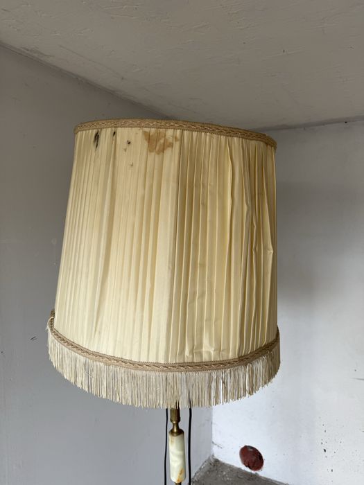 Lampa podlogowa antyk - noga z kamienia i metalu h170