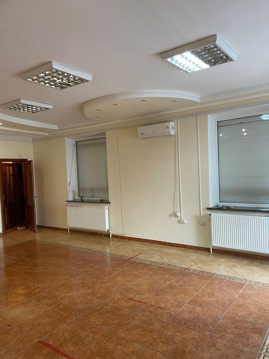 Продаж комерційного приміщення 167кв.м