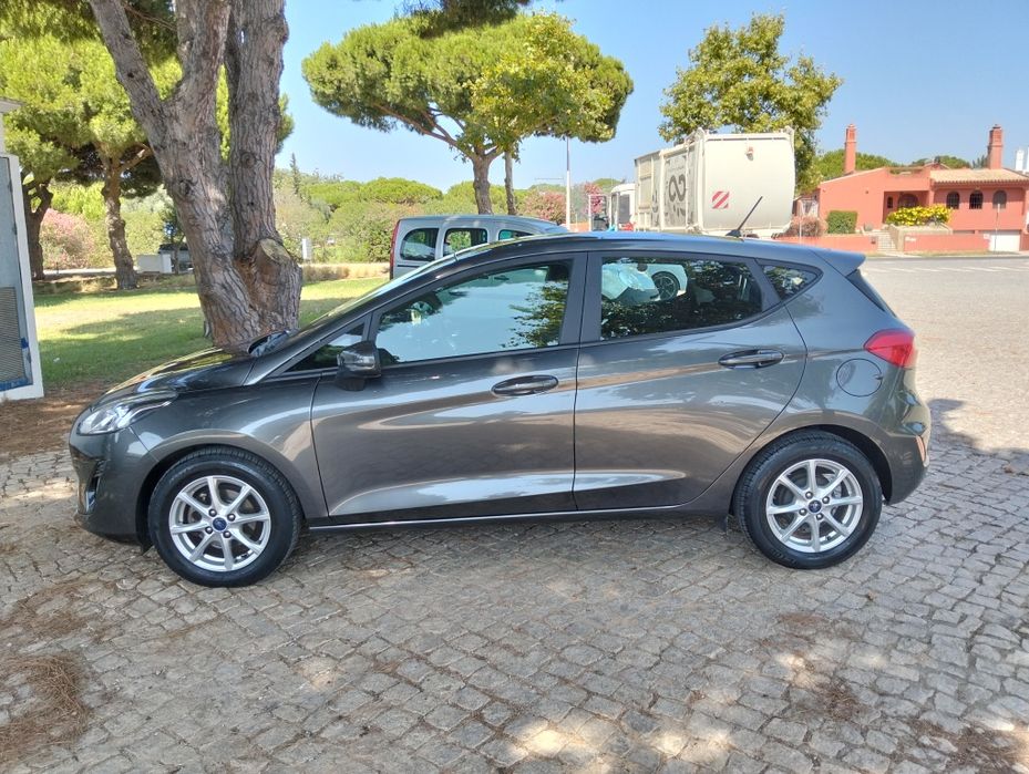Ford Fiesta Business 1.1 – 85 cv | Janeiro 2018 | 56 300 km