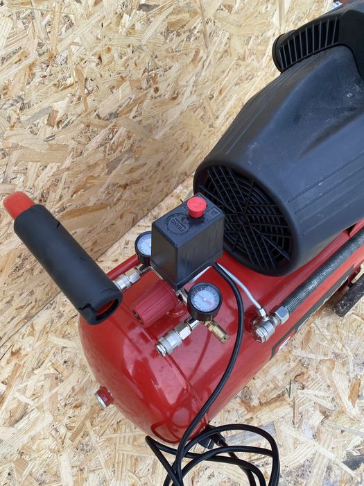 Kompresor Einhell TC-AC 420/50/10 V – 50L, 10 bar, 2200W