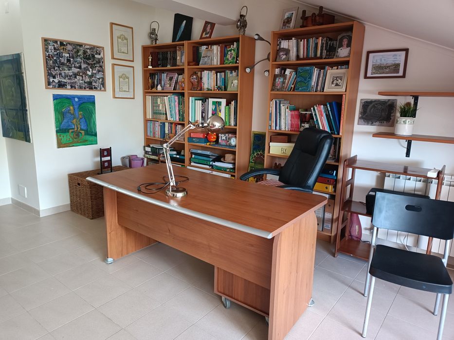 Quarto mobilado com WC privativo e Sala/ Estúdio próximo Oeiras Parque e  novo edifício da CMO