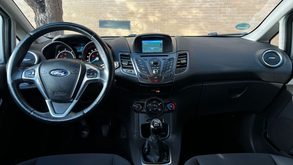 Ford fiesta Titanium 1.6 tdci