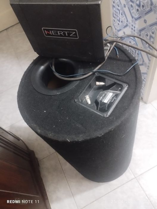 Som de carro hertz