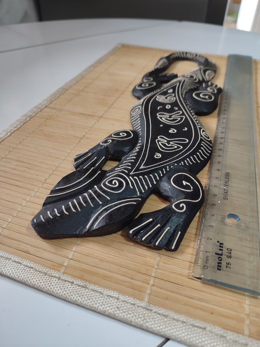 Escultura Osga Madeira Tribal