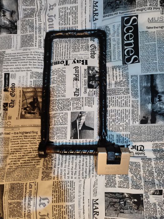 Велосипедний замок U подібний .