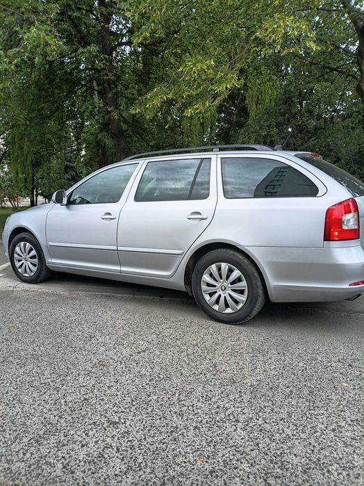 Продам Шкодувку 1.6 Автомат