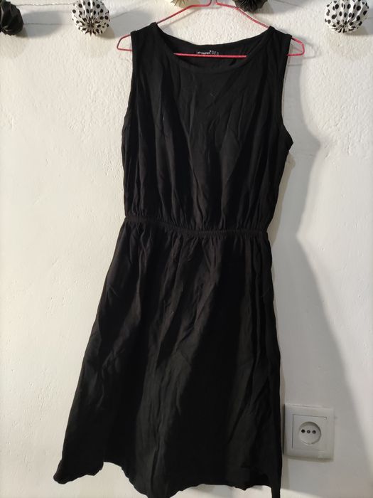 Vestido cavas, tamanho 42, 5€