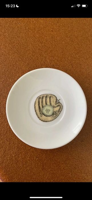 Chávena e pires (Hendrick's Gin)