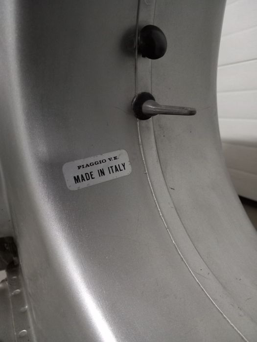 Vespa 50S edição limitada apenas 174km