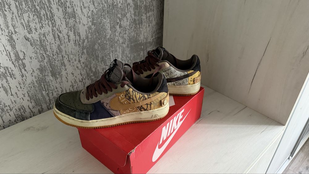Nike Air Force 1 б/у в гарному стані