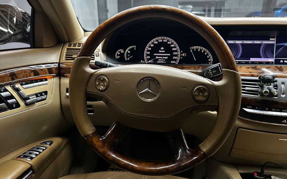 Mercedes-Benz S 550 2008