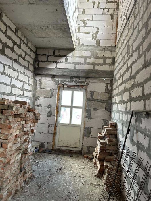 Продається будинок в м. Тячів