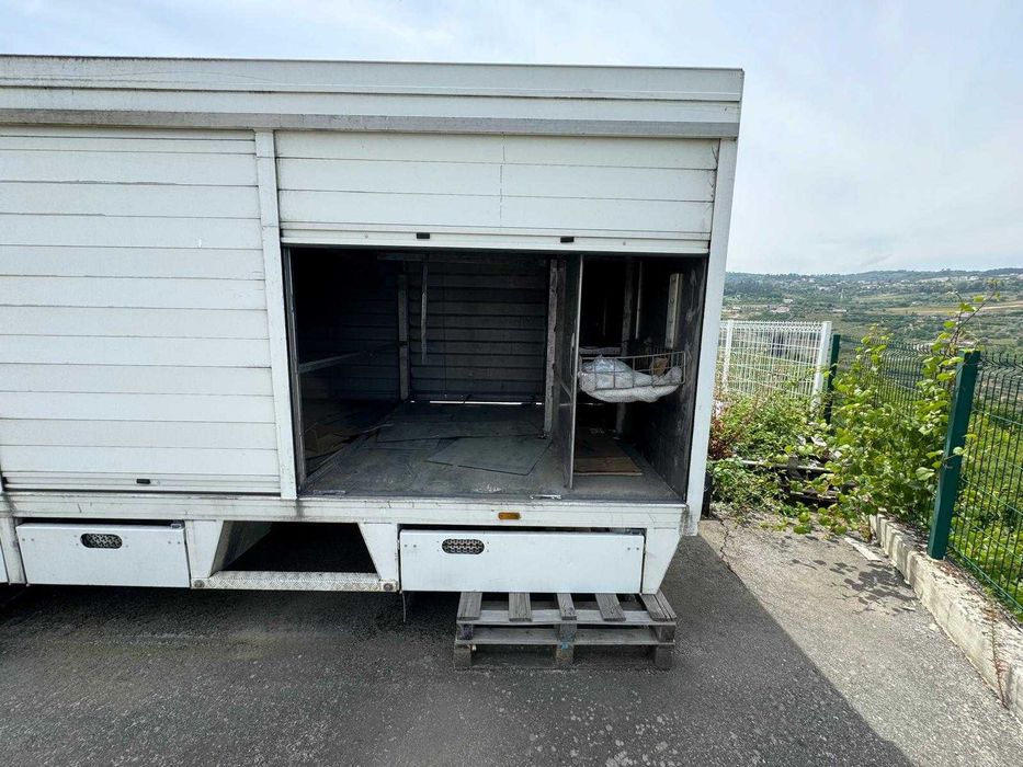 Contentor para Carrinha Dyna 7500 kg