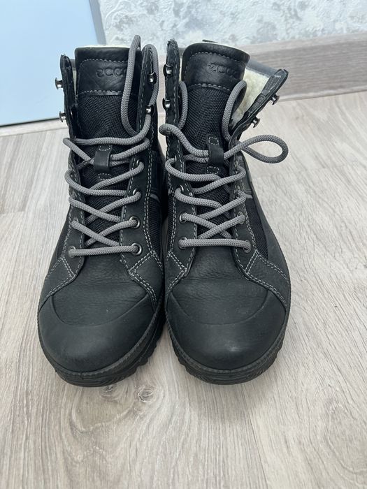 Ботинки зимние ECCO