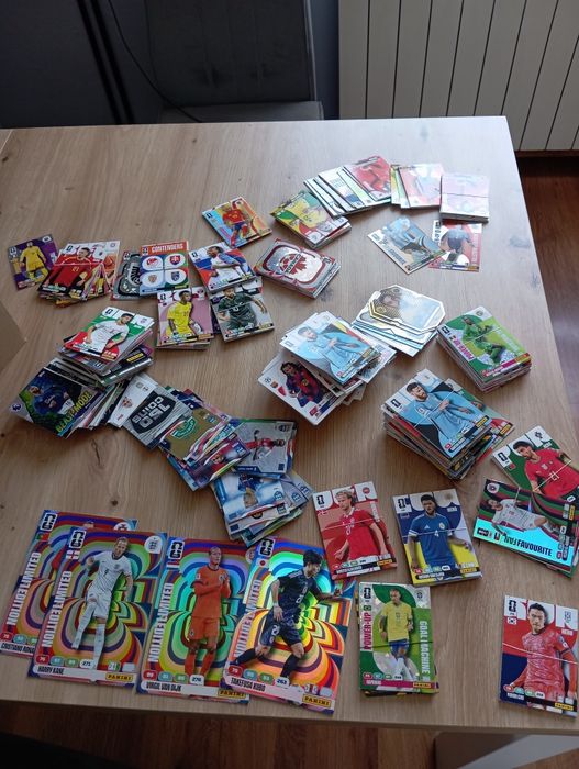 Sprzedam karty piłkarskie , cena za całość