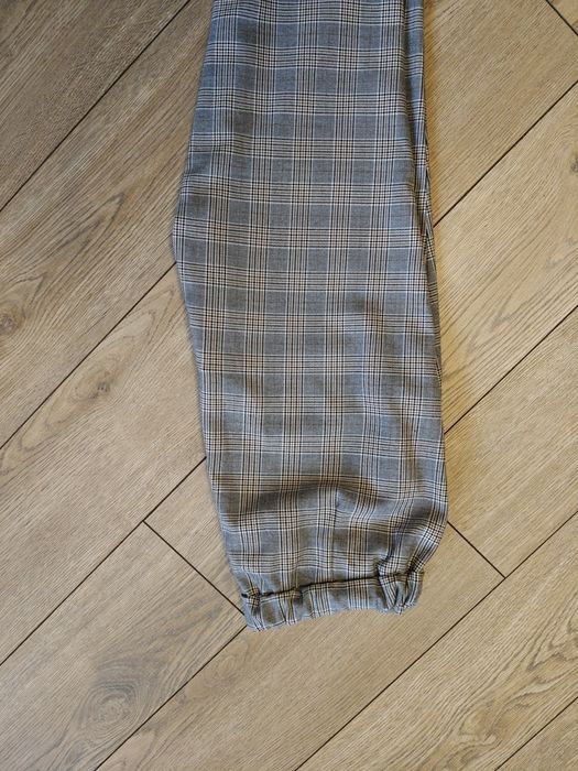 Spodnie Mohito r.40