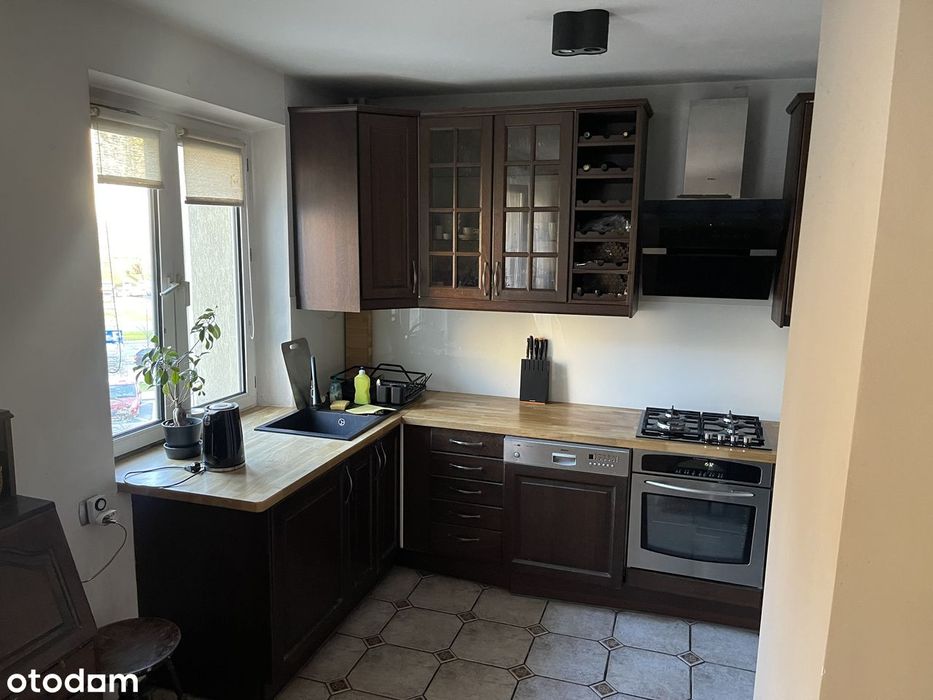 86m2, 4 pokoje, balkon, KW, 5 min do metra