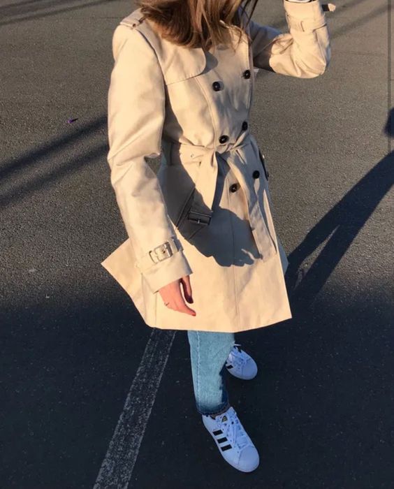 Класичний плащ Zara