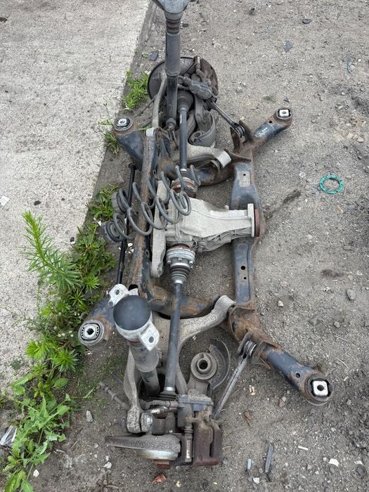 AUDI A5 8T QUATTRO 3.0 TDI BELKA TYLNA ZAWIESZENIA 8K0505235AK