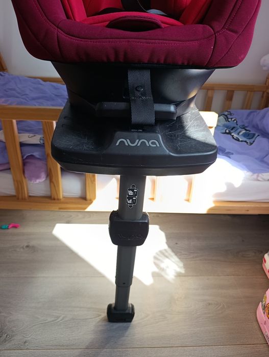 Obrotowy fotelik samochodowy  ISOFIX