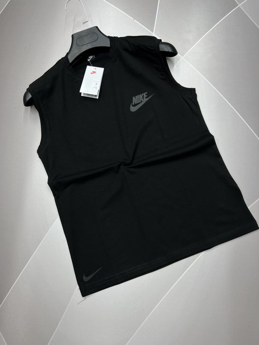 Безрукавка мужская черная/белая nike,puma в норма/батал/супербатал