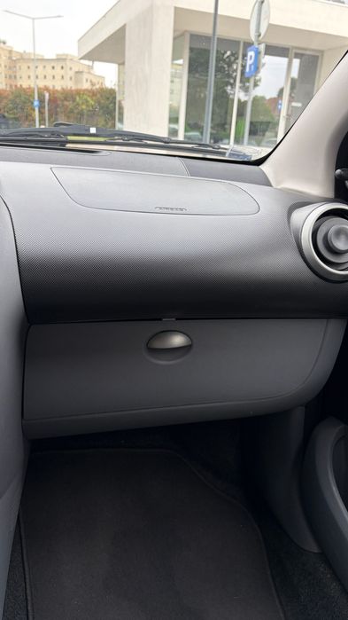 Peugeot 107 impecável
