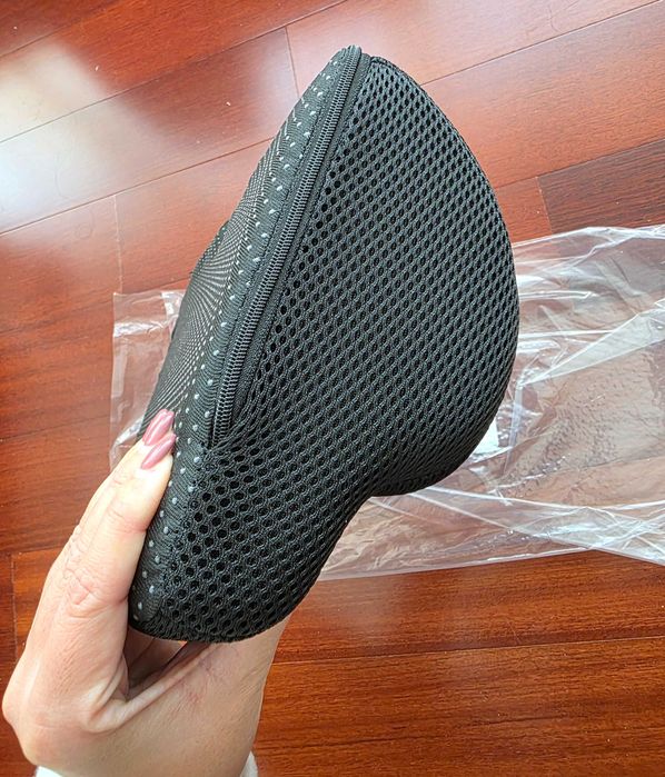 NOVO na embalagem | Apoio de pés preto almofadado