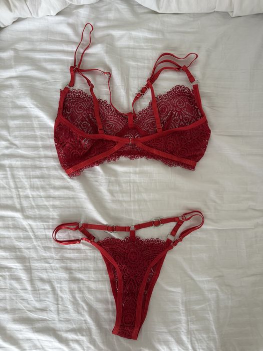 Новий комплект білизни червоний укр бренду