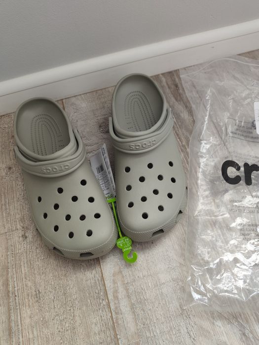 Klapki "Crocs"..