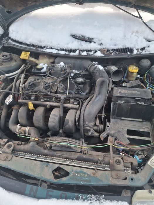 Плімут неон, на ходу