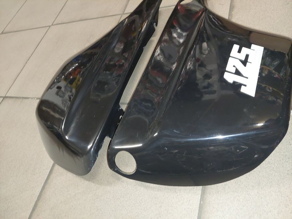 Oslony boczne boczki rama wsk125 garbuska duże kpl