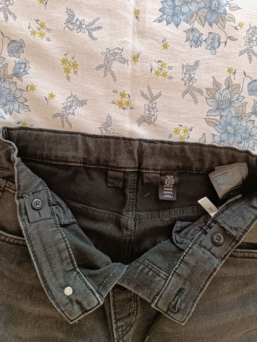 CONJUNTO de calças de ganga para rapaz