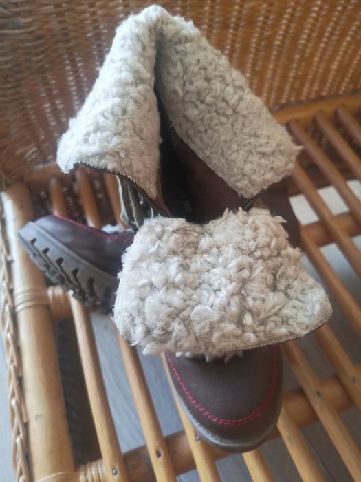 Śliczne brązowe kozaczki w stylu boho