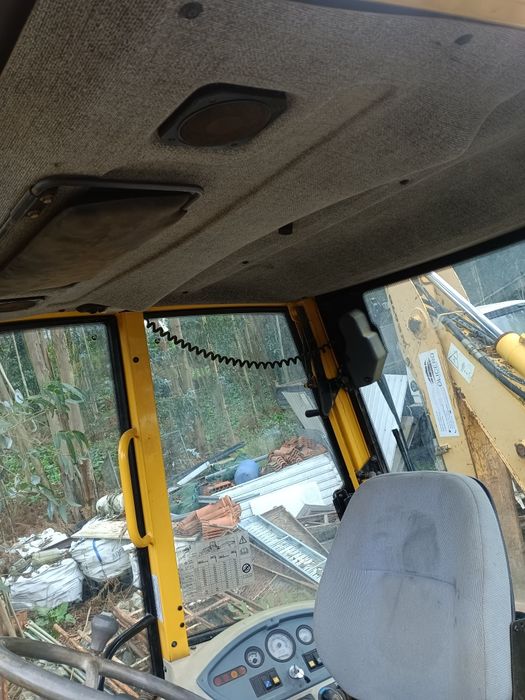 retro escavadora komatsu
