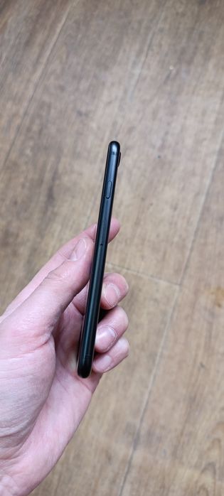 Продам iPhone SE 2 256 Gb