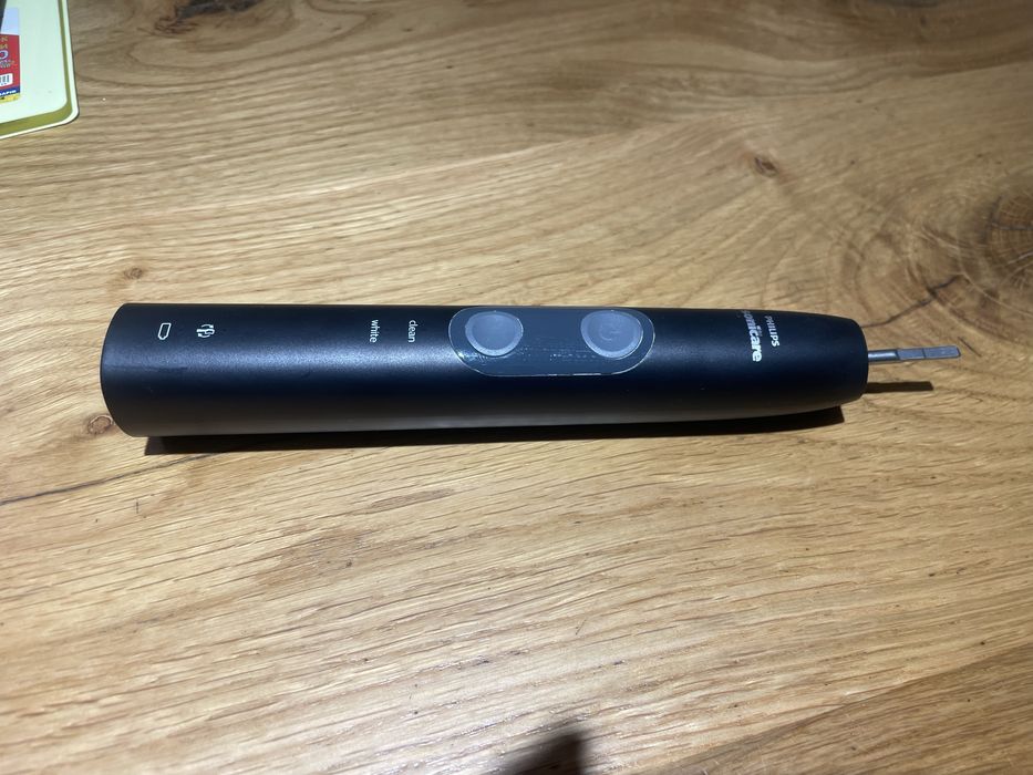 звукова електрична зубна щітка Philips Sonicare