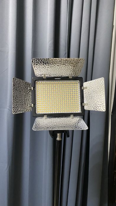 Відеосвітло yongnuo yn300