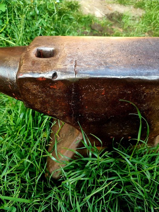 Kowadło dwurożne i Imadło kowalskie Zestaw