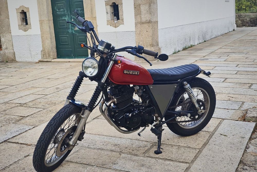 Suzuki GN250 · 1999 · Scrambler personalizada