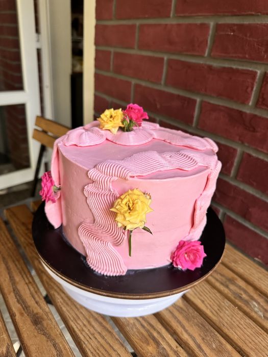 Торти на замовлення • Кенді бар• День народження• Весілля• Хрещення