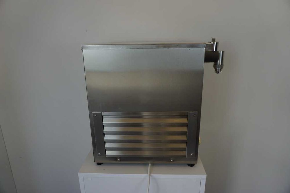 Automat Maszyna Ubijaczka do bitej śmietany Rahmator 2,5L