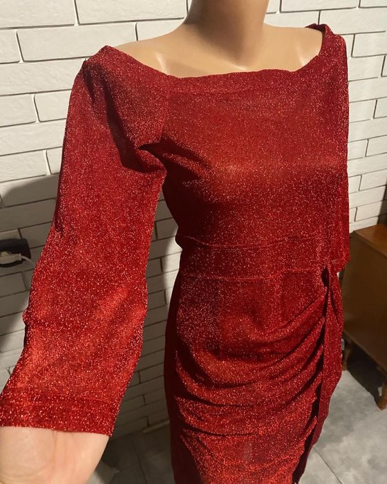 Платье праздничное